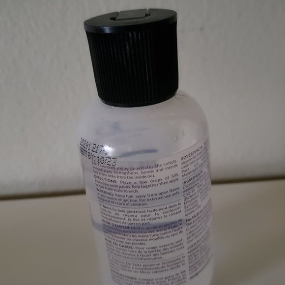 NIB Design Essentials Silk Essentials Serum - Picture 2 of 2